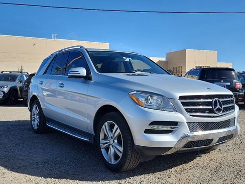 Used 2014 Mercedes-Benz ML 350 BlueTEC 4MATIC image 3