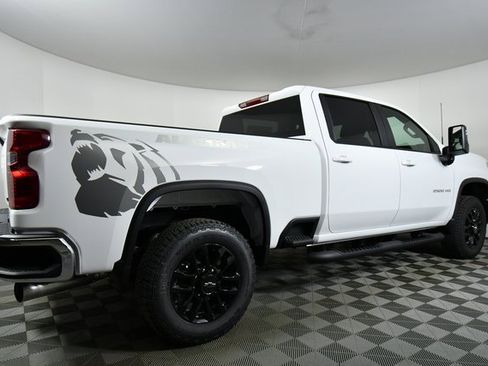 New 2026 Chevrolet Silverado 2500 LT image 10