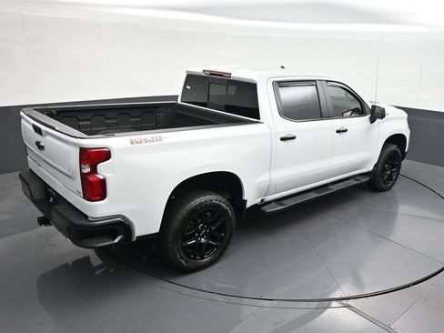 Used 2025 Chevrolet Silverado 1500 LT Trail Boss w/ LT Trail Boss Premium Package AWD/4WD image 19