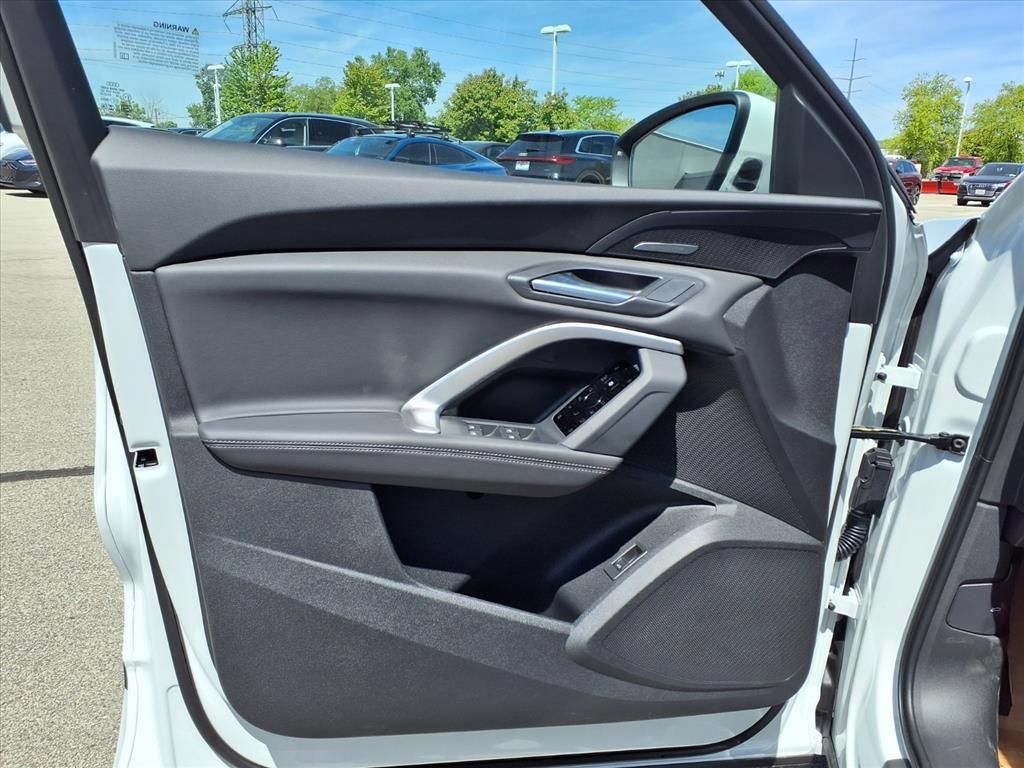 New 2026 Audi Q5 Premium Plus AWD/4WD image 7