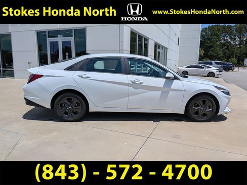 Used 2021 Hyundai Elantra SEL FWD image 8
