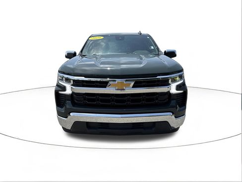 Used 2025 Chevrolet Silverado 1500 LT RWD image 8