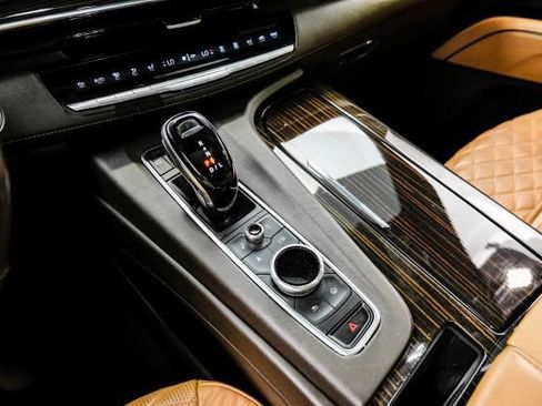 Used 2021 Cadillac Escalade ESV Sport w/ Heavy-Duty Trailer Package AWD/4WD image 34