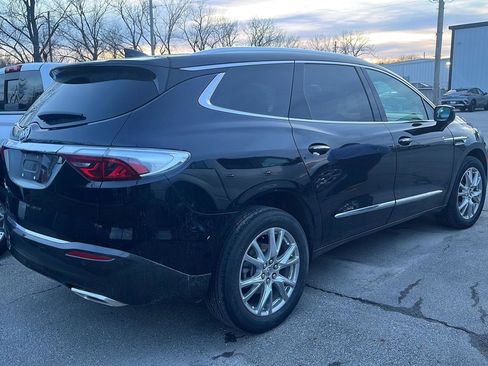 Used 2024 Buick Enclave Premium w/ Experience Buick Package image 3