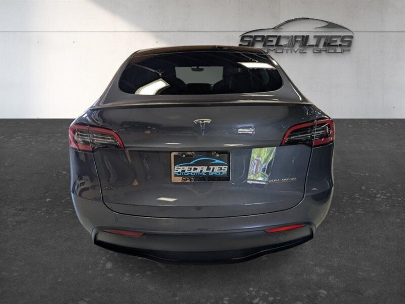 Used 2023 Tesla Model Y Performance AWD/4WD image 9