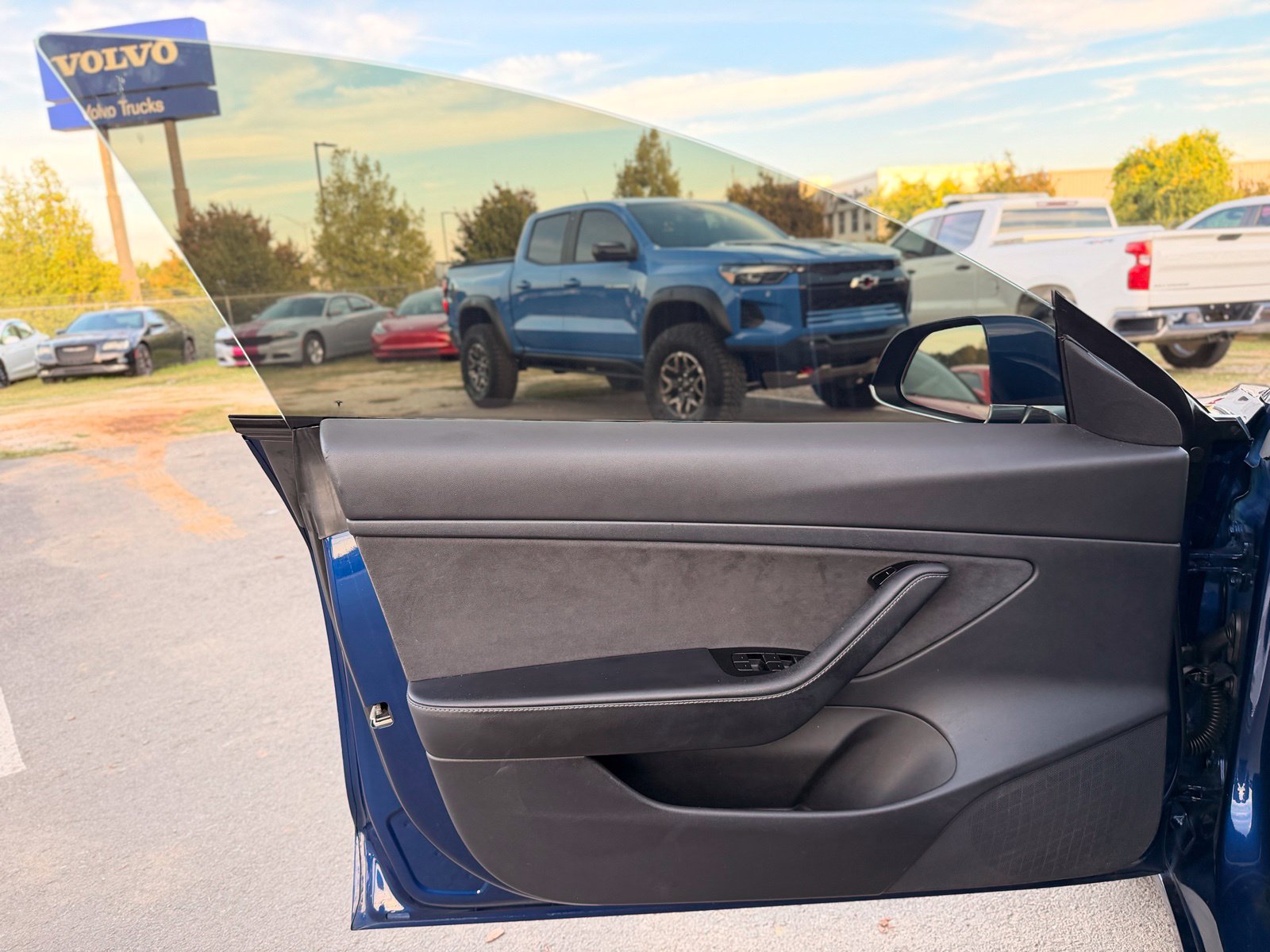 Used 2020 Tesla Model 3 Standard Range Plus RWD image 16