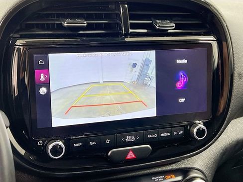 Used 2023 Kia Soul GT-Line image 14