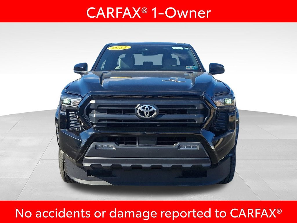 Certified 2025 Toyota Tacoma SR5 AWD/4WD image 4