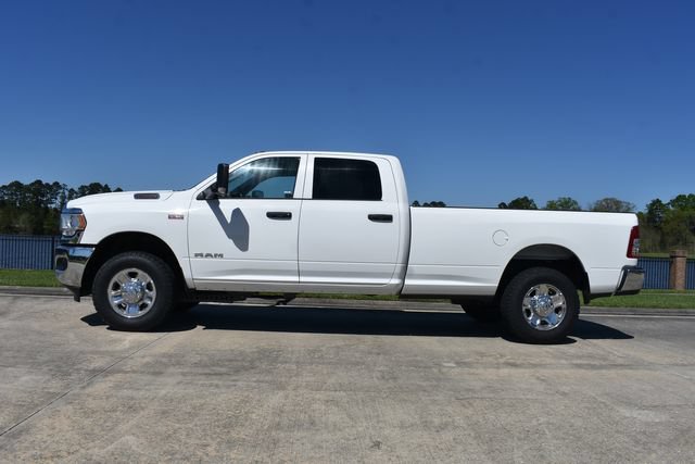 Used 2022 RAM 2500 Tradesman w/ Chrome Appearance Group AWD/4WD image 3