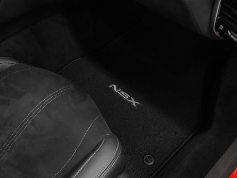 Used 2018 Acura NSX AWD/4WD image 17