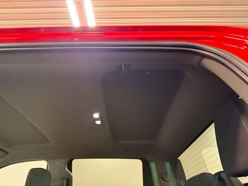 Used 2020 GMC Sierra 1500 Elevation w/ Elevation Value Package image 10