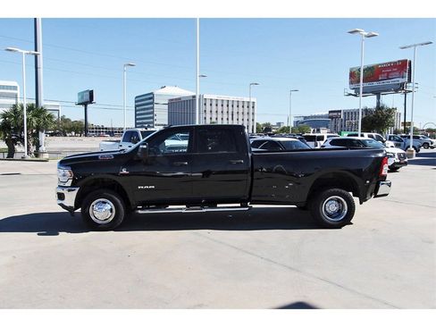 Used 2024 RAM 3500 Big Horn image 3