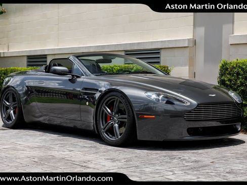 Used 2009 Aston Martin V8 Vantage Roadster RWD image 18