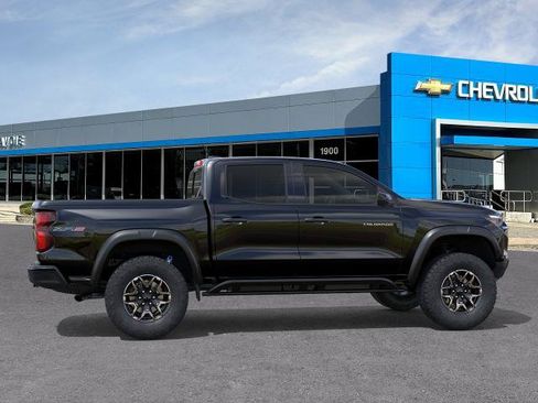 New 2026 Chevrolet Colorado ZR2 w/ Technology Package AWD/4WD image 5