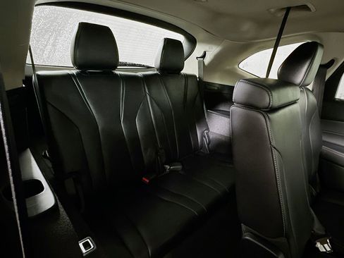 Used 2023 Acura MDX SH-AWD w/ Technology Package image 14