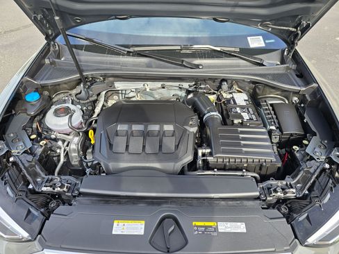 Certified 2025 Audi Q3 2.0T Premium w/ Convenience Package image 9