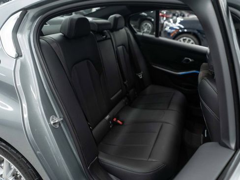 Used 2024 BMW 330e xDrive image 11