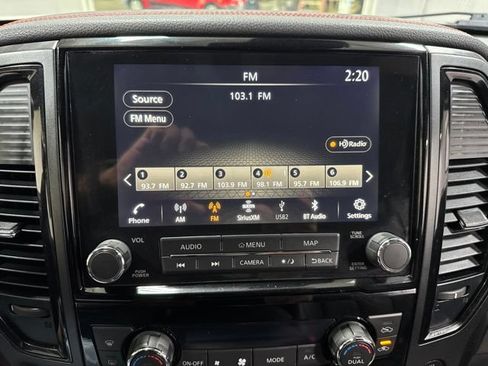 Used 2020 Nissan Titan PRO-4X w/ Pro-4x Convenience Package AWD/4WD image 4
