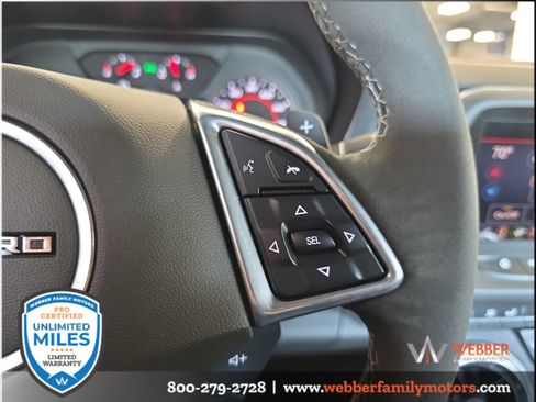 Used 2022 Chevrolet Camaro LT w/ Technology Package RWD image 23