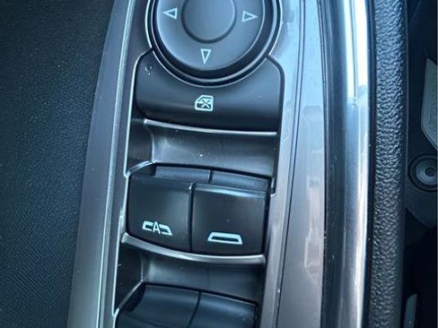 Used 2019 Chevrolet Malibu LT image 19