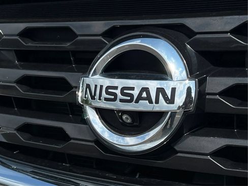 Used 2017 Nissan Pathfinder Platinum w/ Cargo Package AWD/4WD image 36