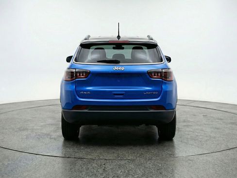 Used 2025 Jeep Compass Limited AWD/4WD image 7