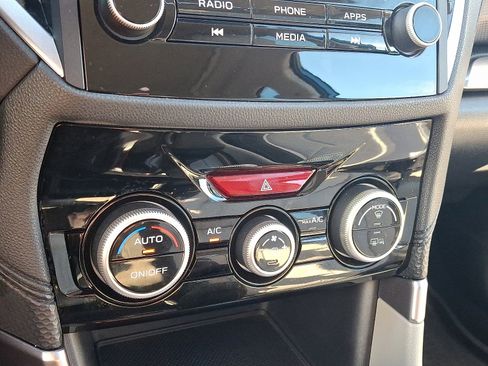 Used 2022 Subaru Forester Premium image 16