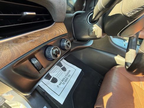 Used 2019 Cadillac Escalade Luxury image 26