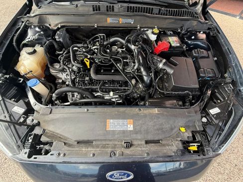 Used 2020 Ford Fusion SEL FWD image 22