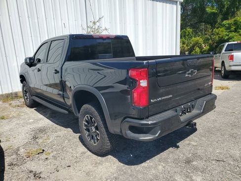 Used 2024 Chevrolet Silverado 1500 ZR2 w/ Technology Package image 2