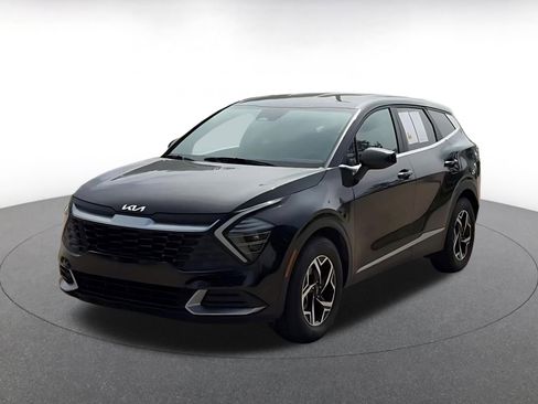 Used 2025 Kia Sportage LX FWD image 7