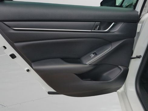 Used 2022 Honda Accord Sport image 5