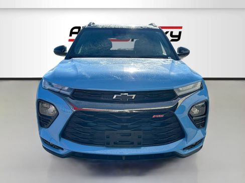Used 2023 Chevrolet TrailBlazer RS w/ Sun and Liftgate Package AWD/4WD image 2
