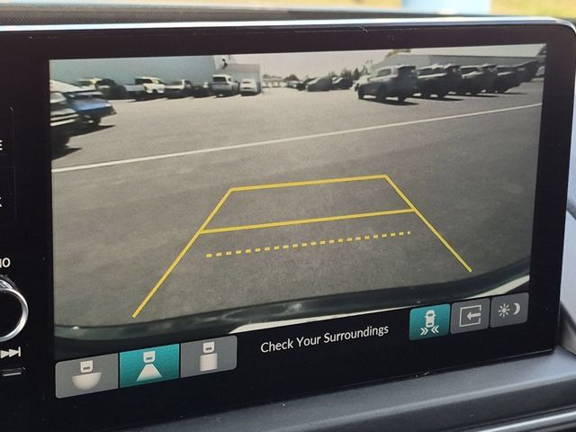Used 2024 Honda Pilot Touring image 14