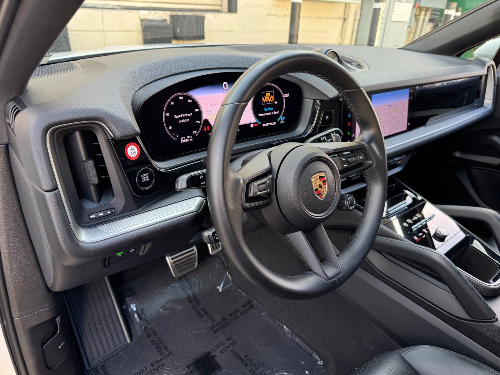 Used 2024 Porsche Cayenne S AWD/4WD image 14
