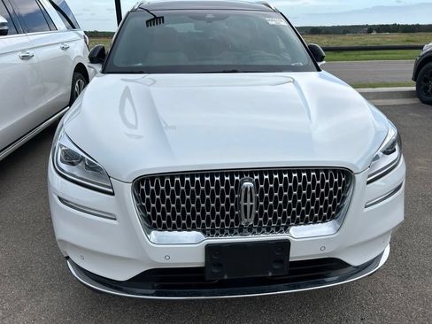 Used 2022 Lincoln Corsair Reserve w/ Equipment Group 201A AWD/4WD image 2