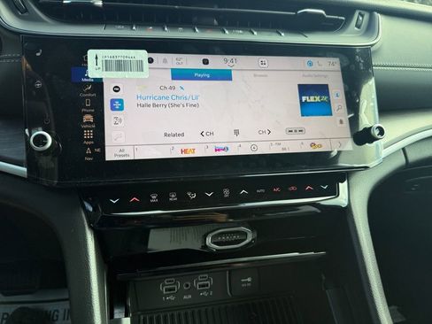 New 2026 Jeep Grand Cherokee L Limited w/ Luxury Tech Group II RWD image 24