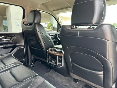 Used 2022 RAM 1500 Laramie AWD/4WD image 42