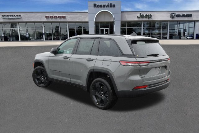 New 2027 Jeep Grand Cherokee Laredo X AWD/4WD image 5