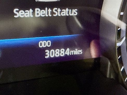 Used 2022 Toyota Highlander XLE image 4