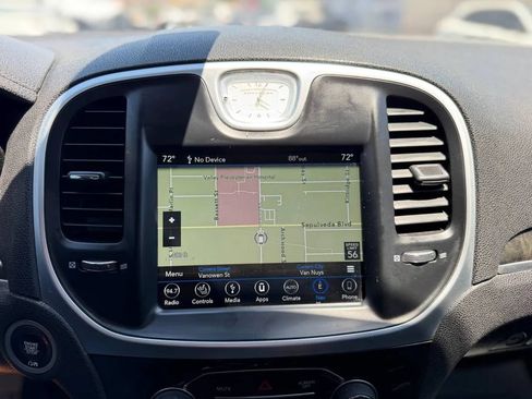 Used 2019 Chrysler 300 Limited RWD image 51
