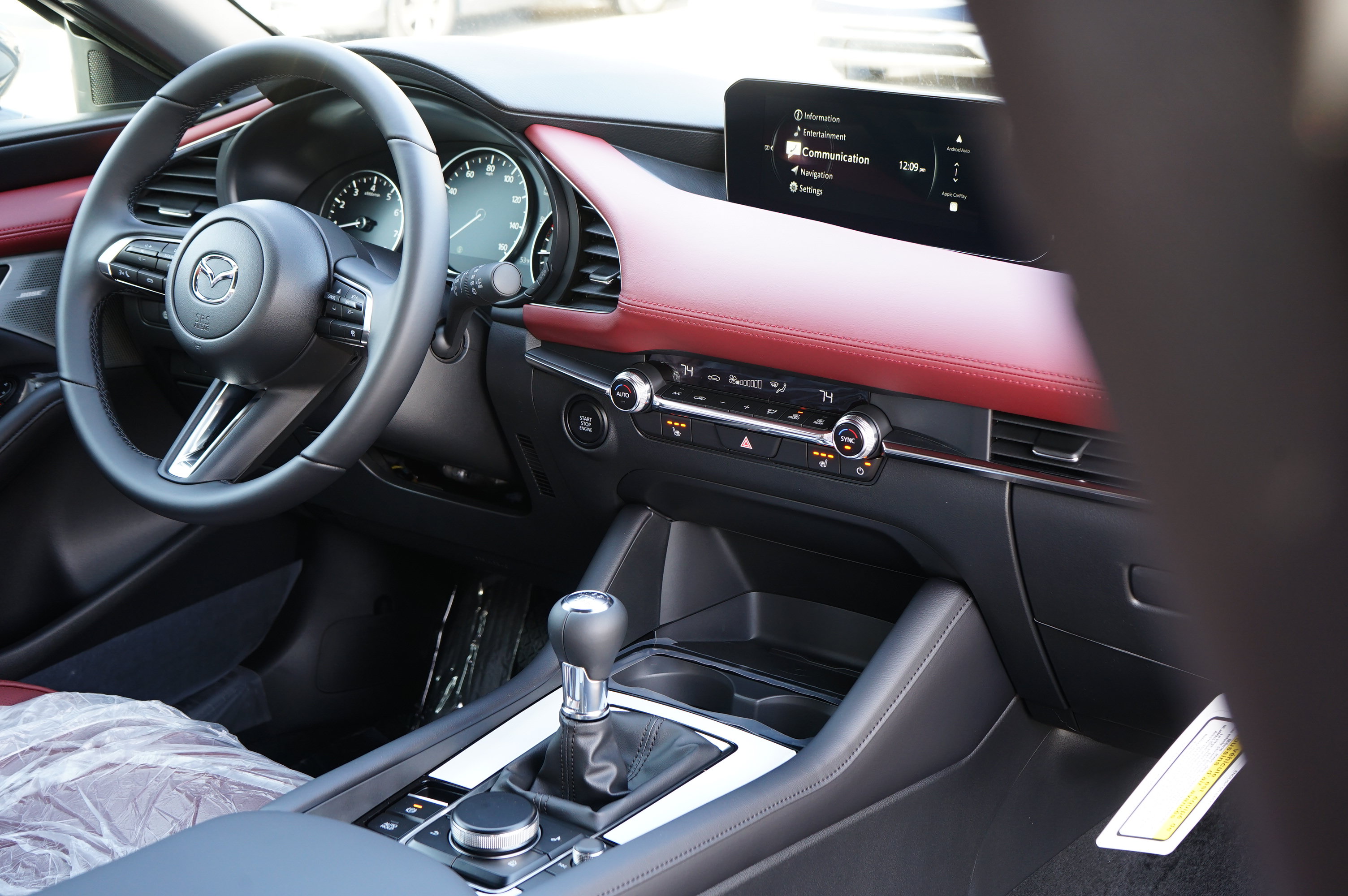 New 2026 MAZDA MAZDA3 2.5 S Hatchback w/ Premium Pkg FWD image 28