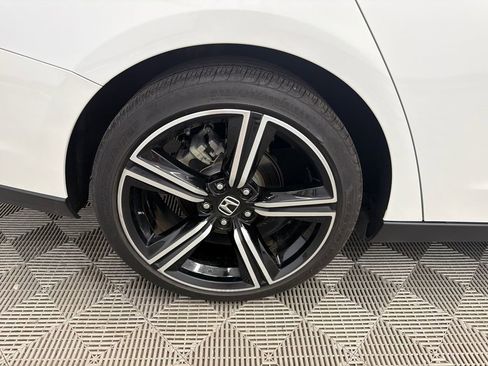 Used 2023 Honda Accord Sport image 18