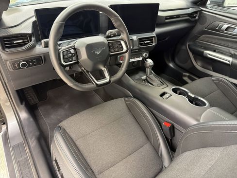 Certified 2024 Ford Mustang Coupe RWD image 4