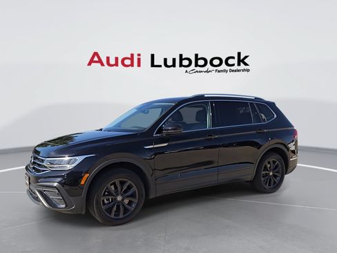 Used 2024 Volkswagen Tiguan SE w/ Panoramic Sunroof Package AWD/4WD image 5