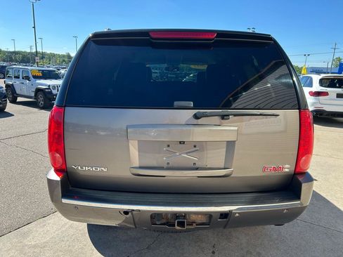 Used 2013 GMC Yukon SLT AWD/4WD image 6