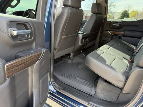 Used 2020 Chevrolet Silverado 1500 LT Trail Boss image 2