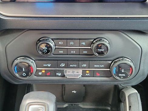 Used 2022 Ford Bronco Outer Banks image 34