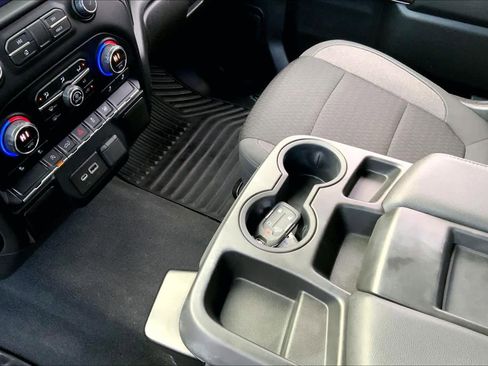 Used 2021 Chevrolet Silverado 1500 RST image 16