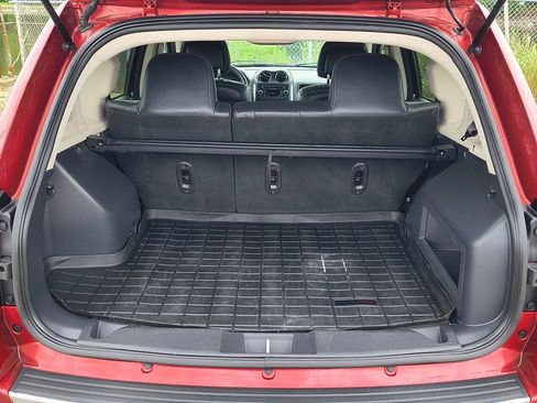 Used 2016 Jeep Compass High Altitude AWD/4WD image 21